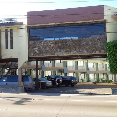 Hotel Golf Тихуана Екстериор снимка